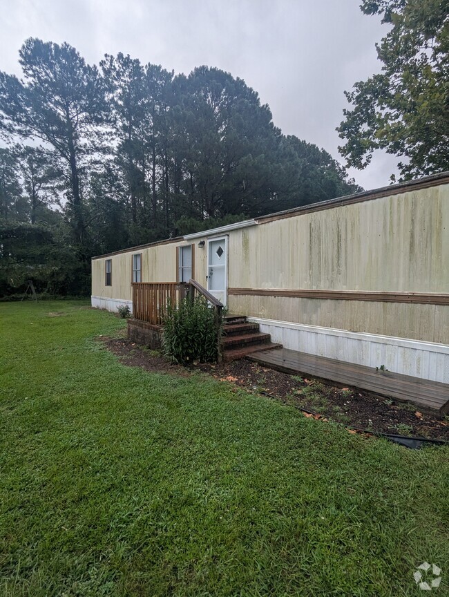 Building Photo - 81 Lori Ln