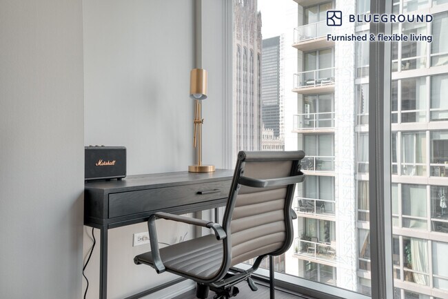 Foto del edificio - 200 E Illinois St