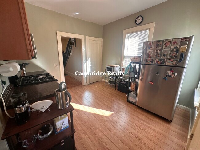 Foto del edificio - 374 Highland Ave