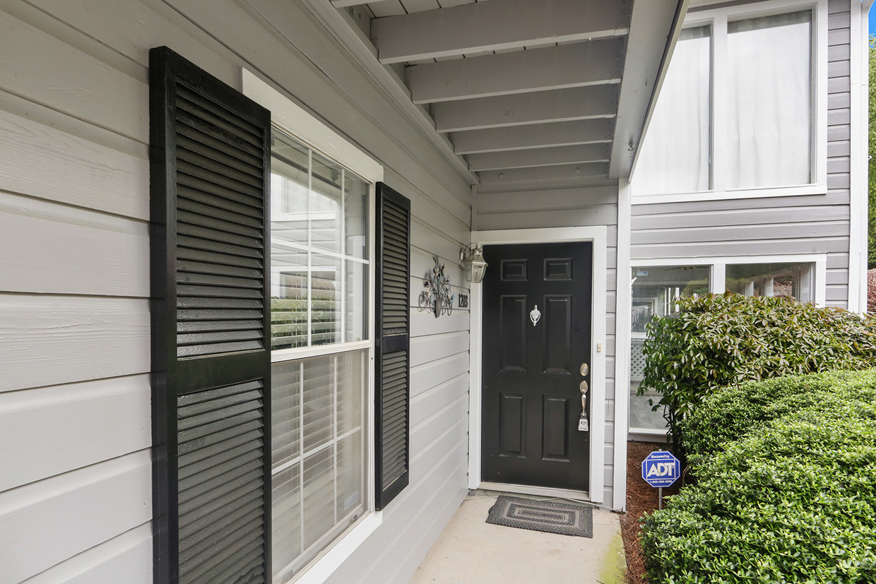 Primary Photo - 1203 Vicksburg Pl
