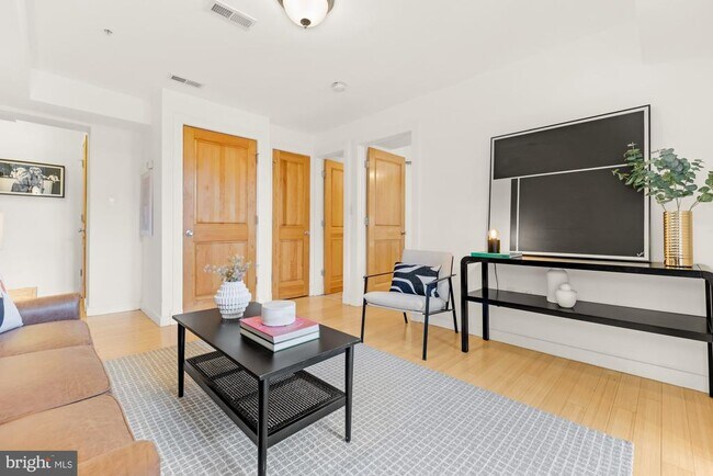 Foto del edificio - 3510 16th St NW