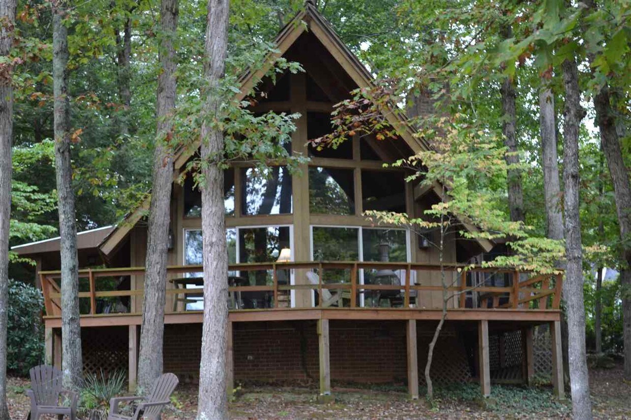 1 Hilltop Cir, Palmyra, VA 22963 House Rental in Palmyra, VA