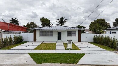 Building Photo - 3536 NW 14th Terrace