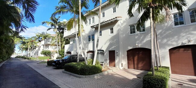 Building Photo - 1572 Island Cove Rd
