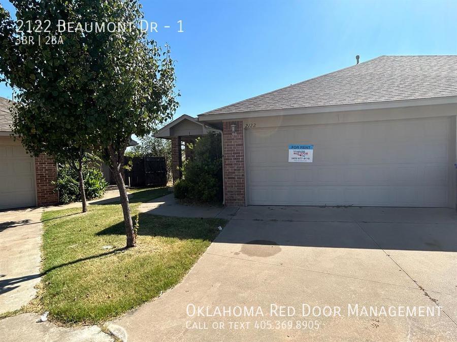 Primary Photo - 2122 Beaumont Dr