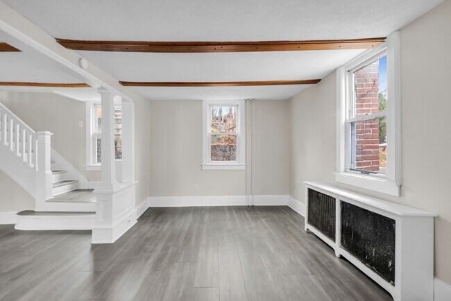 Building Photo - 210 Roseto Ave