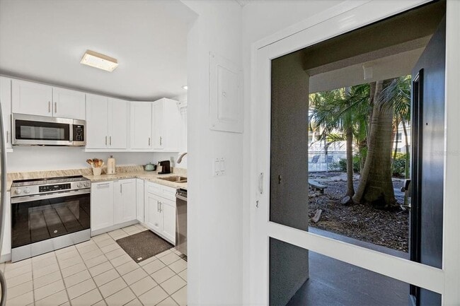 Building Photo - 500 S Washington Dr