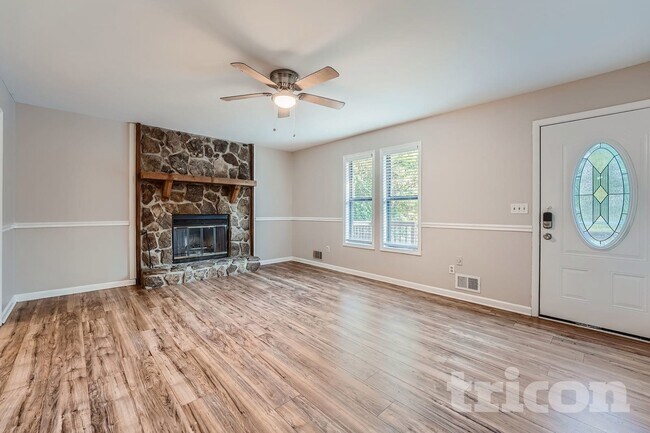 Building Photo - 134 Little Brook Dr