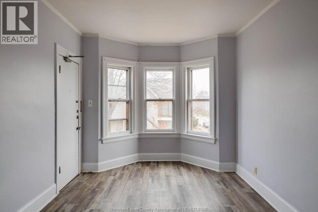 Building Photo - 485 Louis Ave