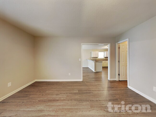 Building Photo - 4907 Patricia Ann Ln