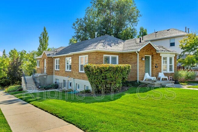 Building Photo - 288 E 10th Ave