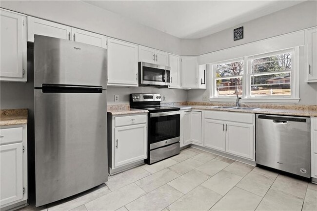 Photo - 1415 Pollard Drive SW Unit House