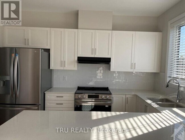 Photo du bâtiment - 353 Appalachian Cir