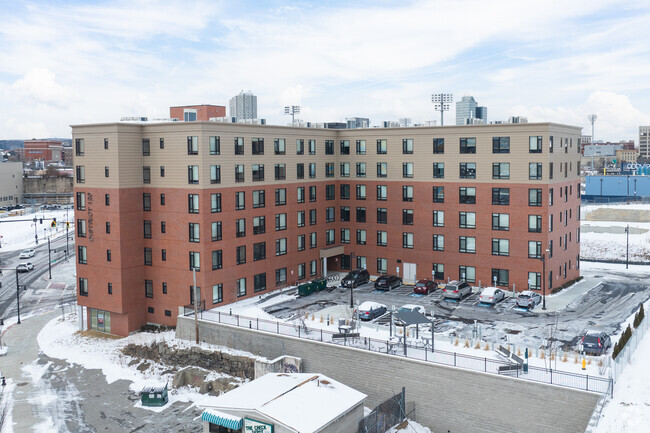 Alt Building - District 120