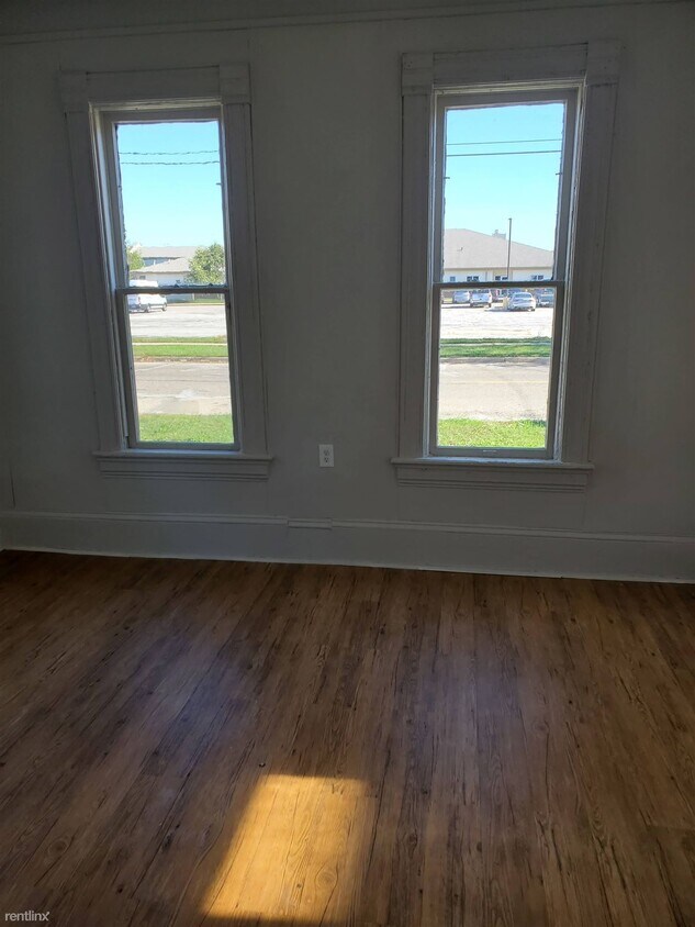 Foto del edificio - 4 br, 1 bath House - 1115 Pine St