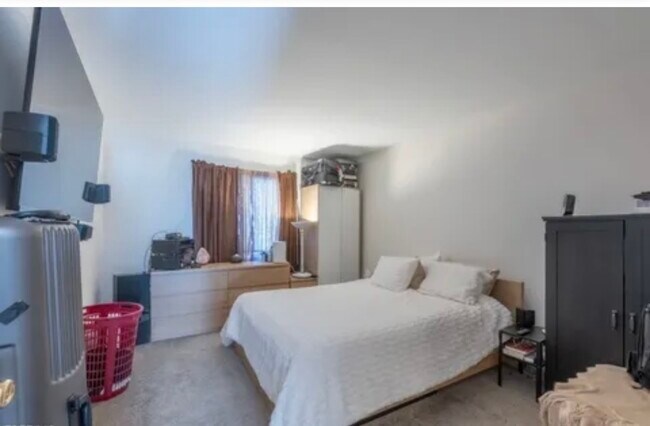 Foto del edificio - 10 Livi Ct