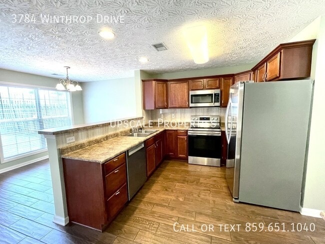 Building Photo - 3784 Winthrop Dr