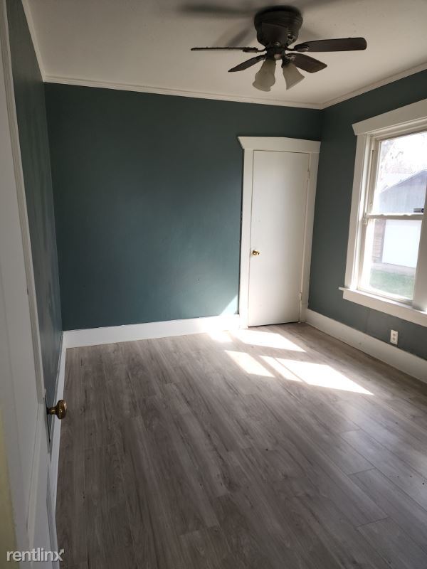 Building Photo - 2 br, 1 bath House - 1609 W Antoinette St