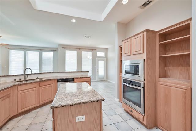 Building Photo - 2103 Nugent Dr