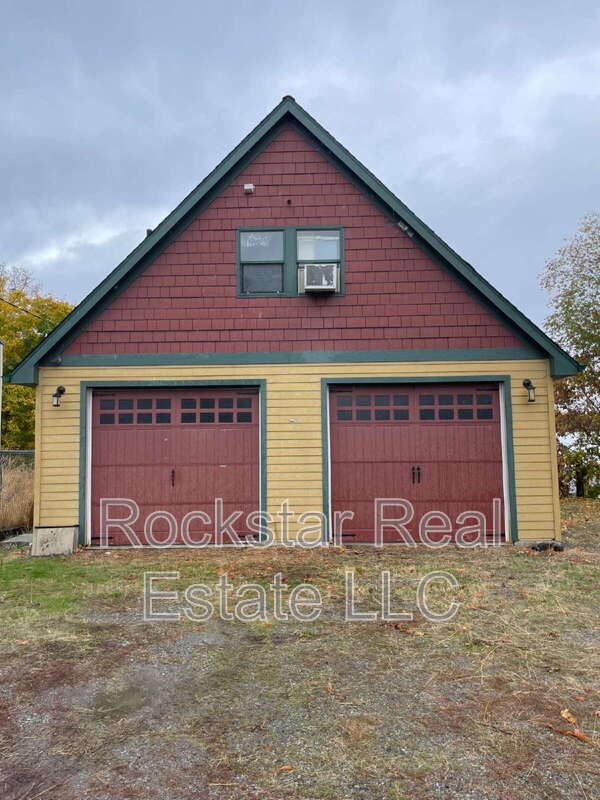 Foto principal - 11721 E Alki Ave
