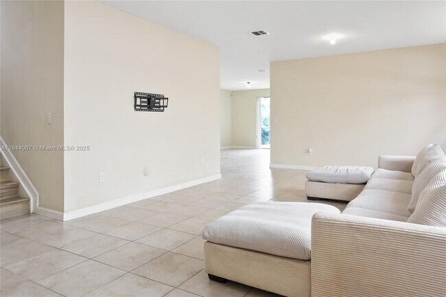 Foto del edificio - 3397 SE 5th St