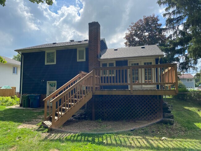 Foto del edificio - 11206 Stoneham Rd