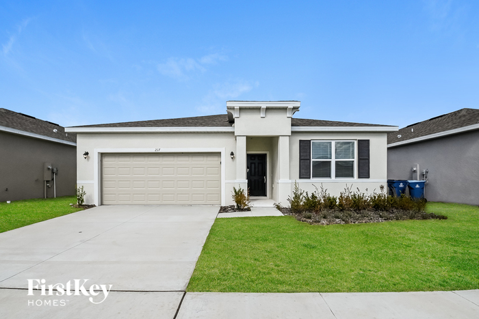 Foto principal - 217 Windsor Reserve Dr