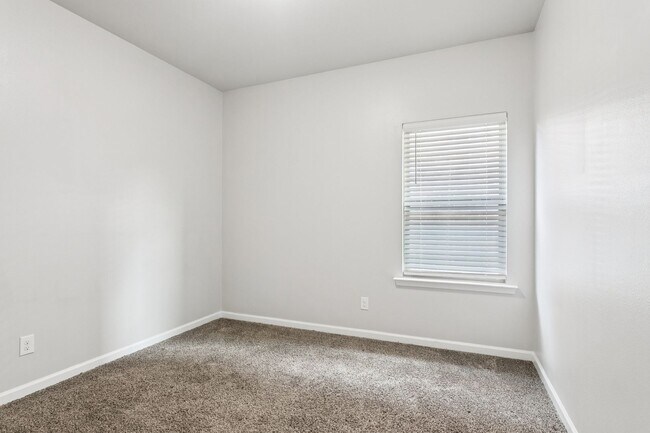 Foto del edificio - 4-Bed, 2-Bath Home in Slidell – Move-In Re...