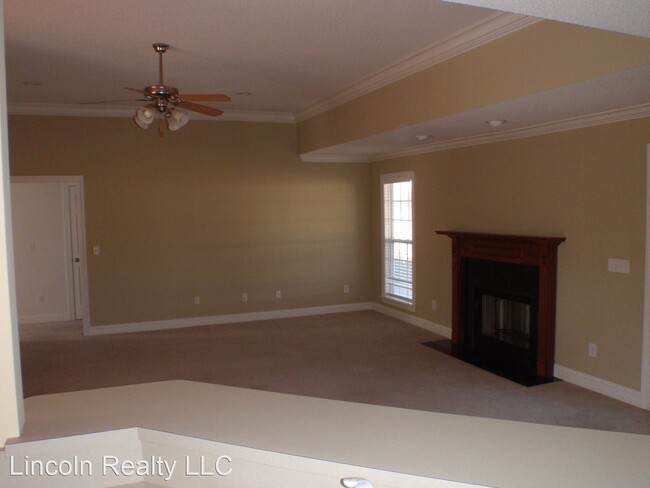 Building Photo - 4 br, 2 bath House - 3873 Darian Dr*