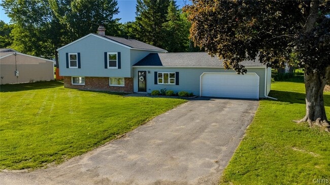 Building Photo - 6453 Milles Dr