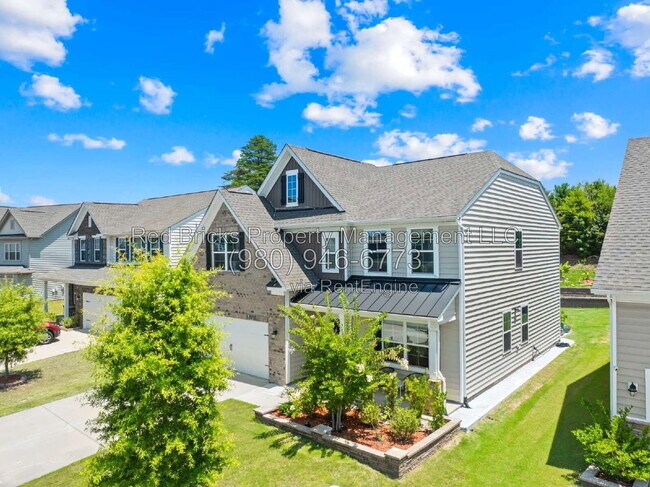Foto del edificio - 923 Wood Apple Ln