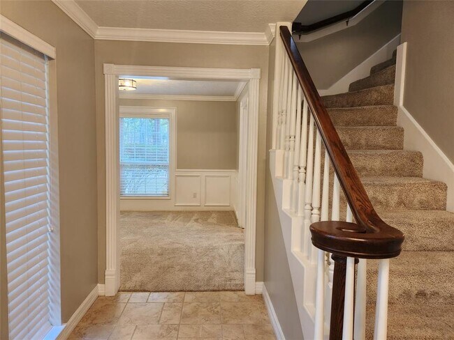 Foto del edificio - 6203 Craigway Rd
