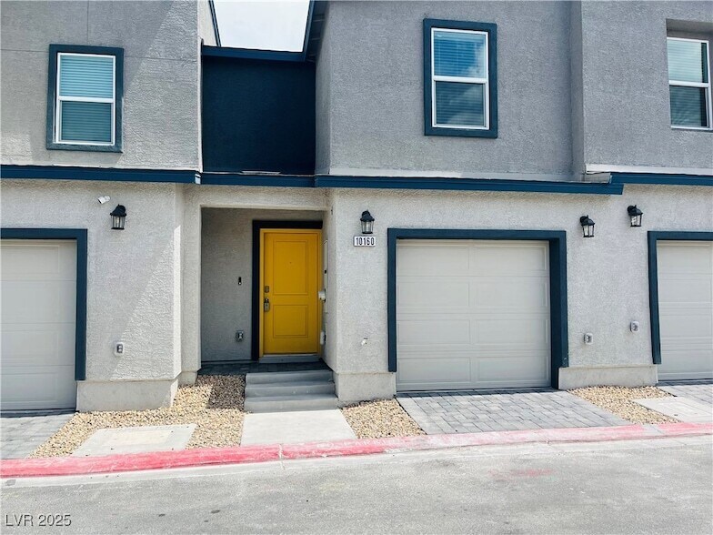 Foto principal - 10160 Mulberry Rdg St