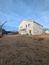Building Photo - 906 Hannaway Rd