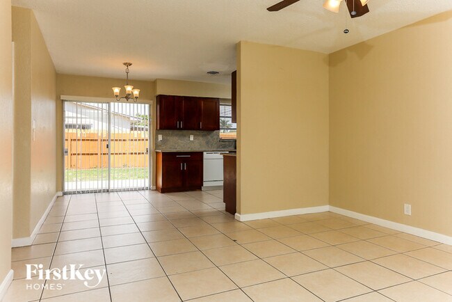 Foto del edificio - 601 SW 14th Ct