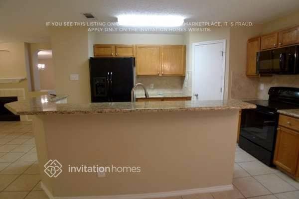 Building Photo - 2040 Cardinal Ln