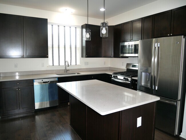 Foto del edificio - 4637 Bradley Cir