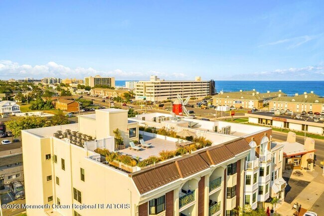 Foto del edificio - 57-61 Brighton Avenue Unit 401