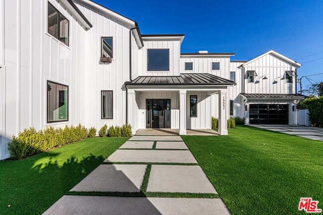 Foto del edificio - 5056 Haskell Ave