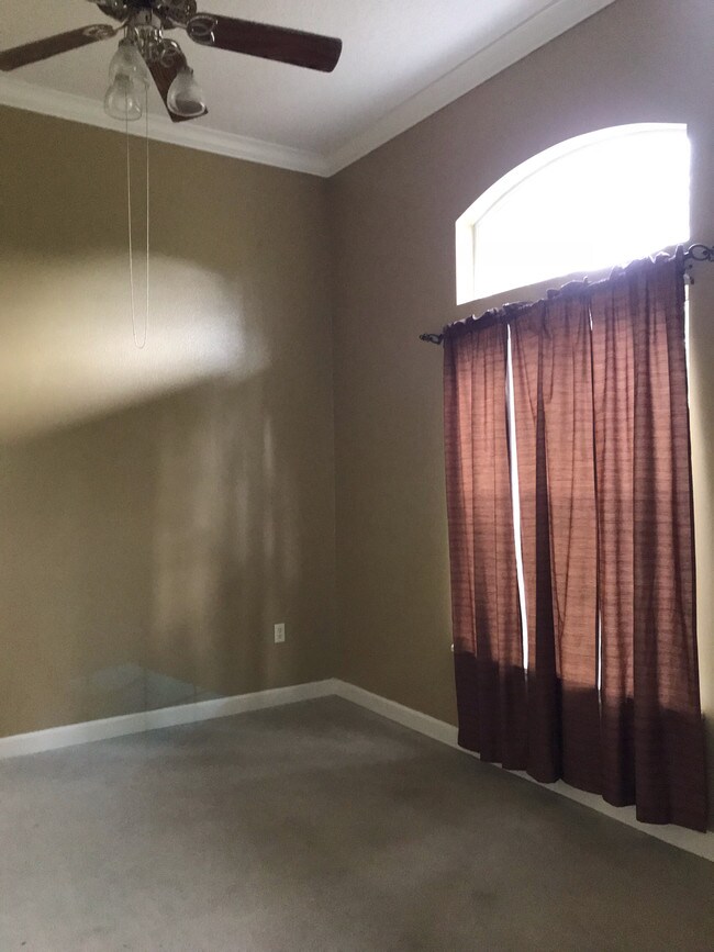 Building Photo - 2296 Lake Pointe Cir