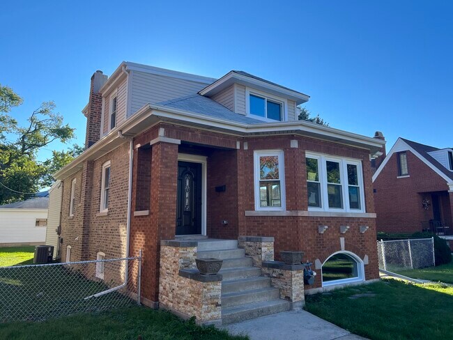 Foto del edificio - 2421 N 76th Ct