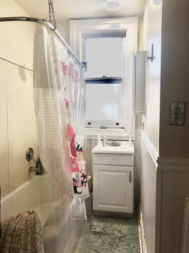 Foto del edificio - 24 Brantford Pl