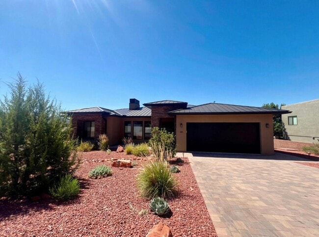Building Photo - 485 Windsong Dr