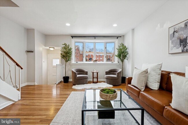 Foto del edificio - 228 Rock St