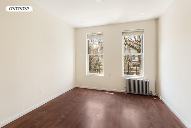 Building Photo - 358 55th St