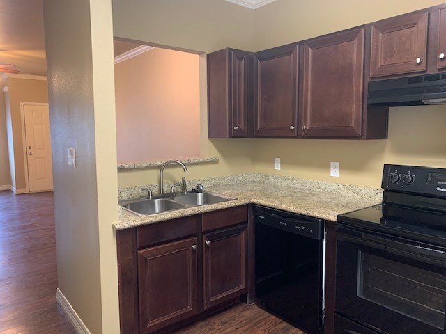 Foto principal - 113 Magnolia Ln