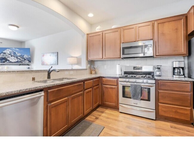 Foto del edificio - 2513 NE 131st Ct