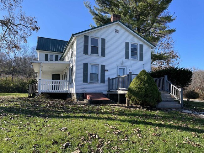 Building Photo - 48 Goose Pond Ln