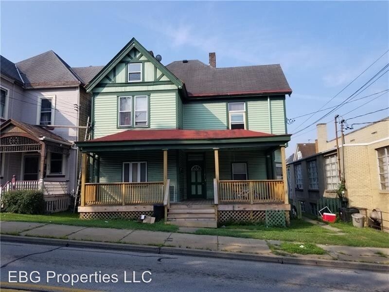 508 Chestnut St, Carnegie, PA 15106 Room for Rent in Carnegie, PA