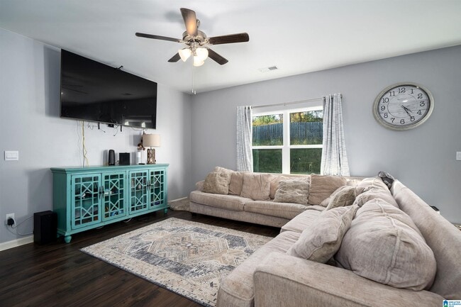 Building Photo - 1447 Archers Cv Wy